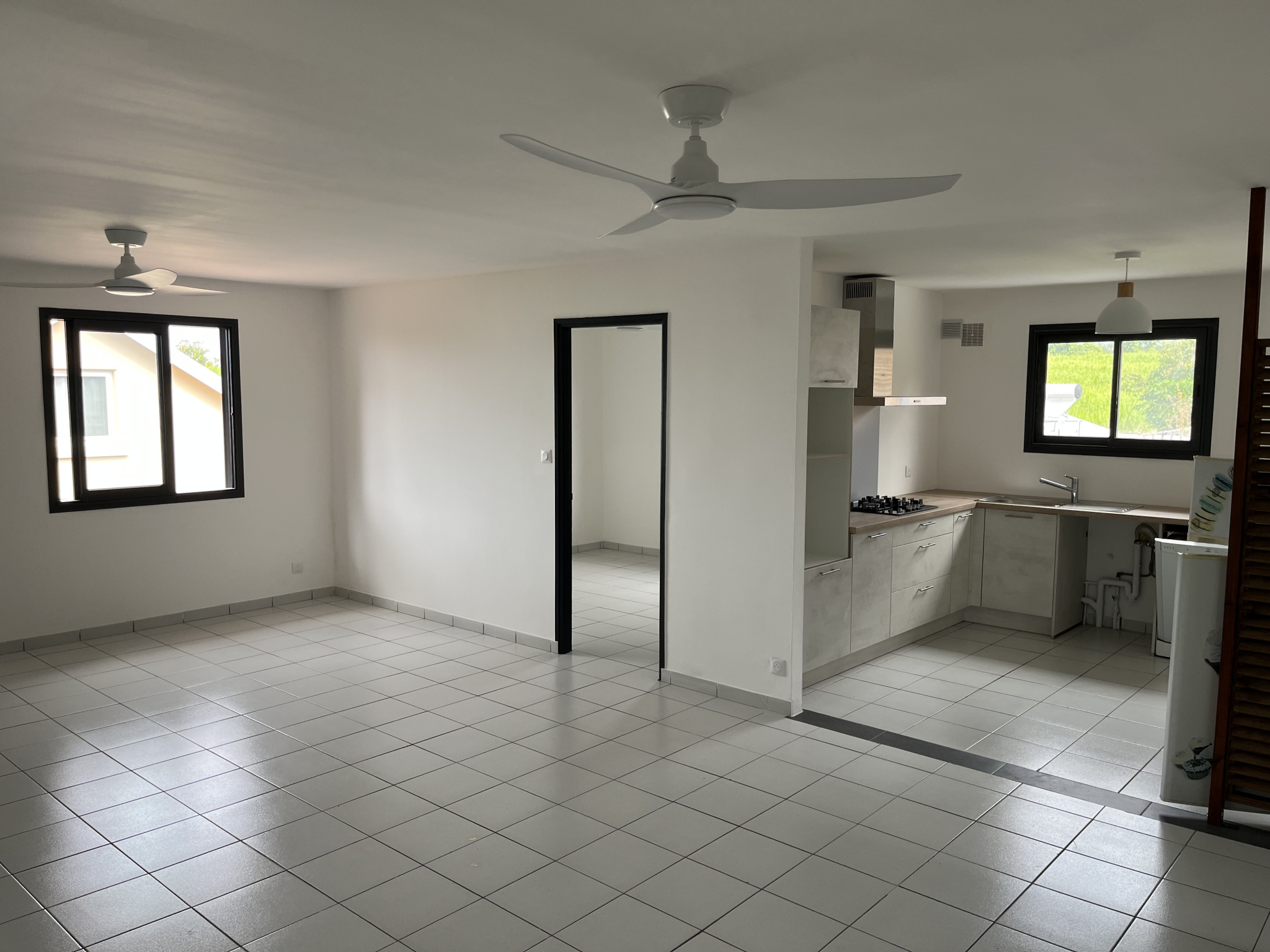 Maison à louer à Ste suzanne, 78,96 m², 4 pièces – photo 3 sur 6